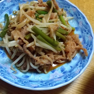 牛肉とにんにくの芽のスタミナ炒め